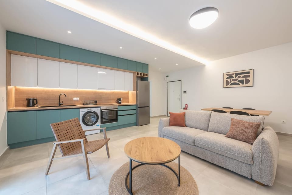 Brand New 1 Bedroom Retreat Apartment in Kallithea