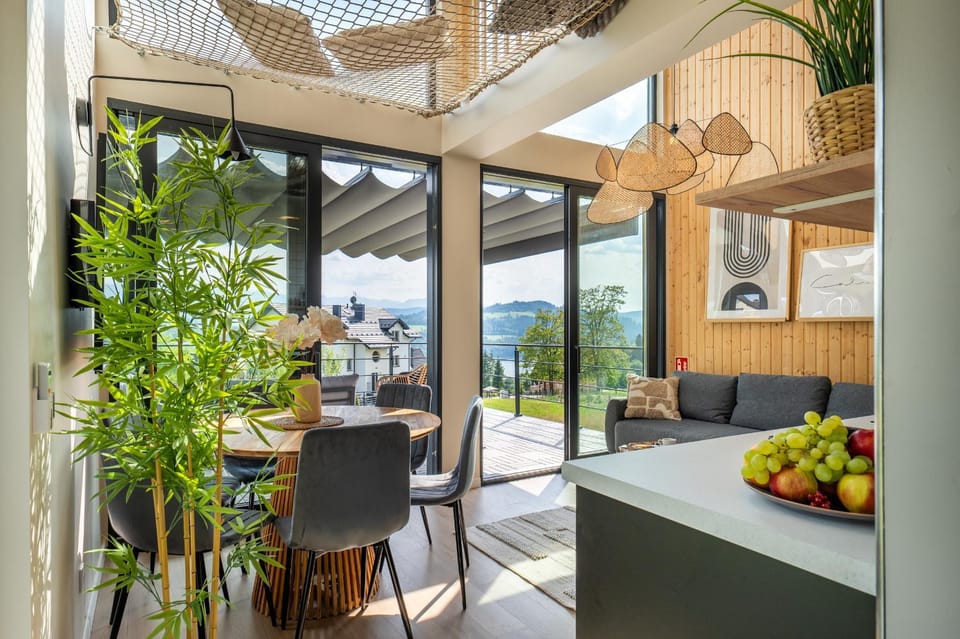 Balcony/Terrace, Kitchen or kitchenette, Living room, Seating area