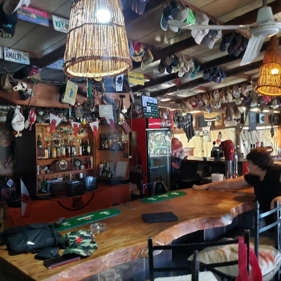 Lounge or bar, Food and drinks, Drinks