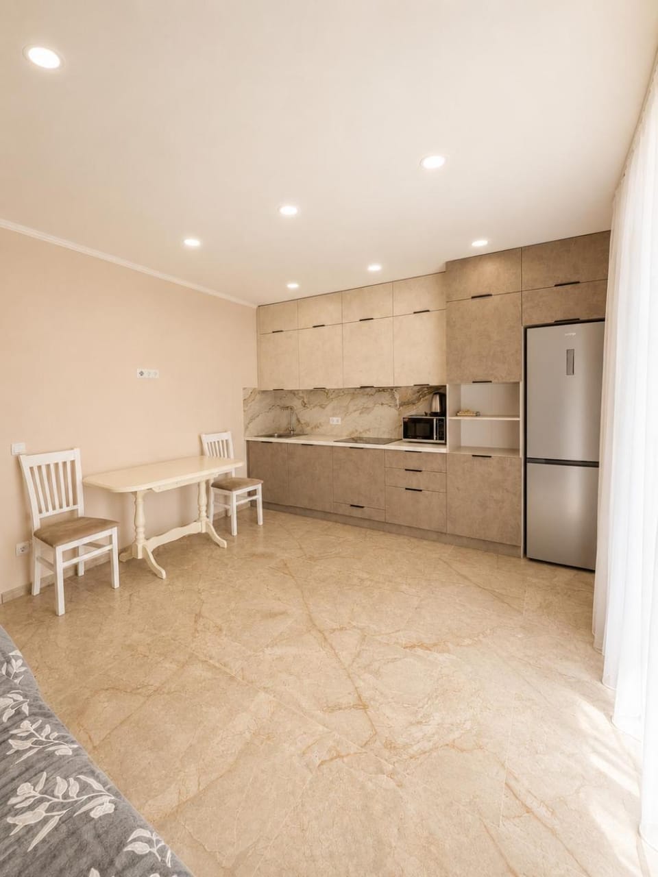 Апартаменти мала Прага 19 Apartment in Ukraine