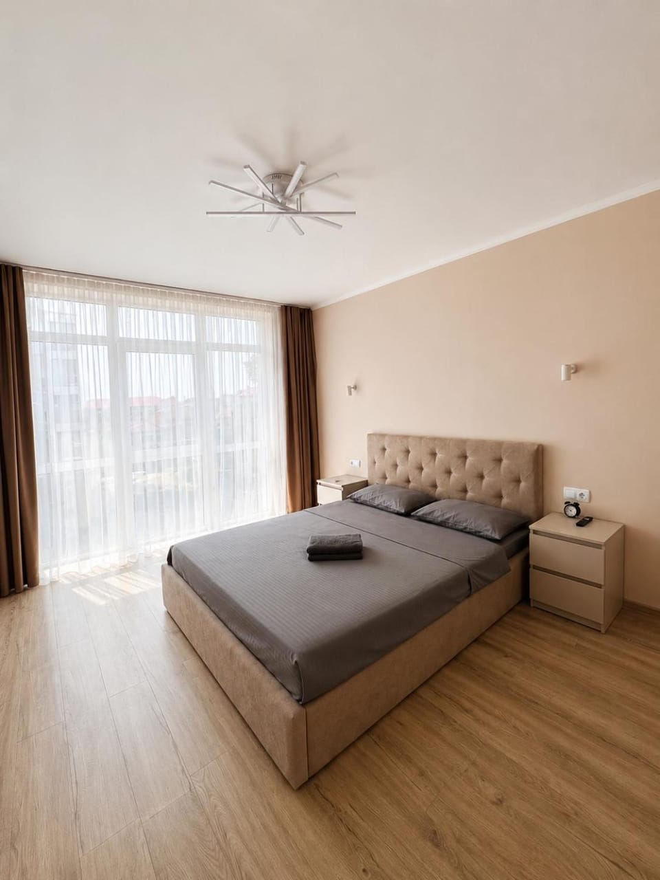 Апартаменти мала Прага 19 Apartment in Ukraine