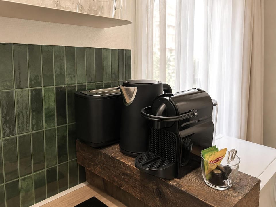 Coffee/tea facilities, Kitchen or kitchenette