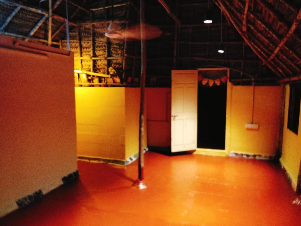 Thendral Hut Stay sea view Chalet in Puducherry