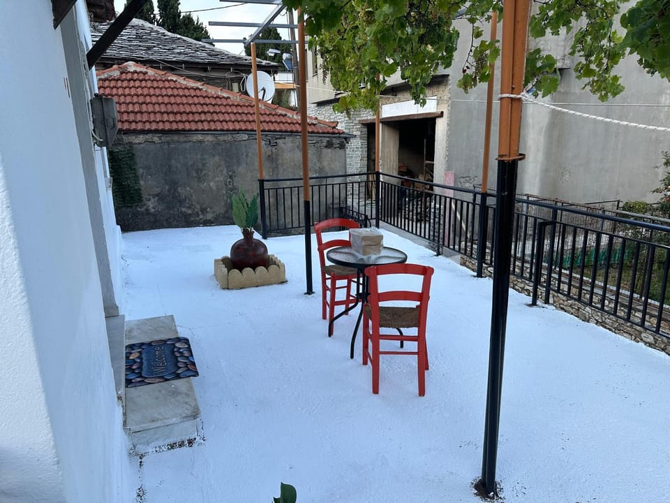 Grandma Paraskevoula Home Apartment in Magnesia Prefecture, Greece