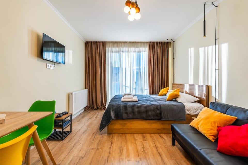 Photo of the whole room, Seating area, Bedroom