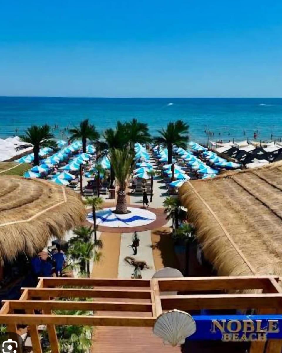 Gorgeous SeaBreeze Studio Stefan Residence Promenada Apartment in Constanța County