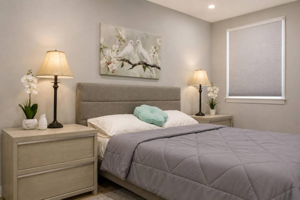 Modern 3BR Near NYC • Easy First Floor Access House in Bayonne