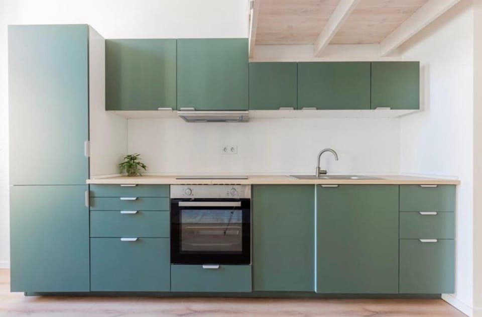 Kitchen or kitchenette, oven, stove