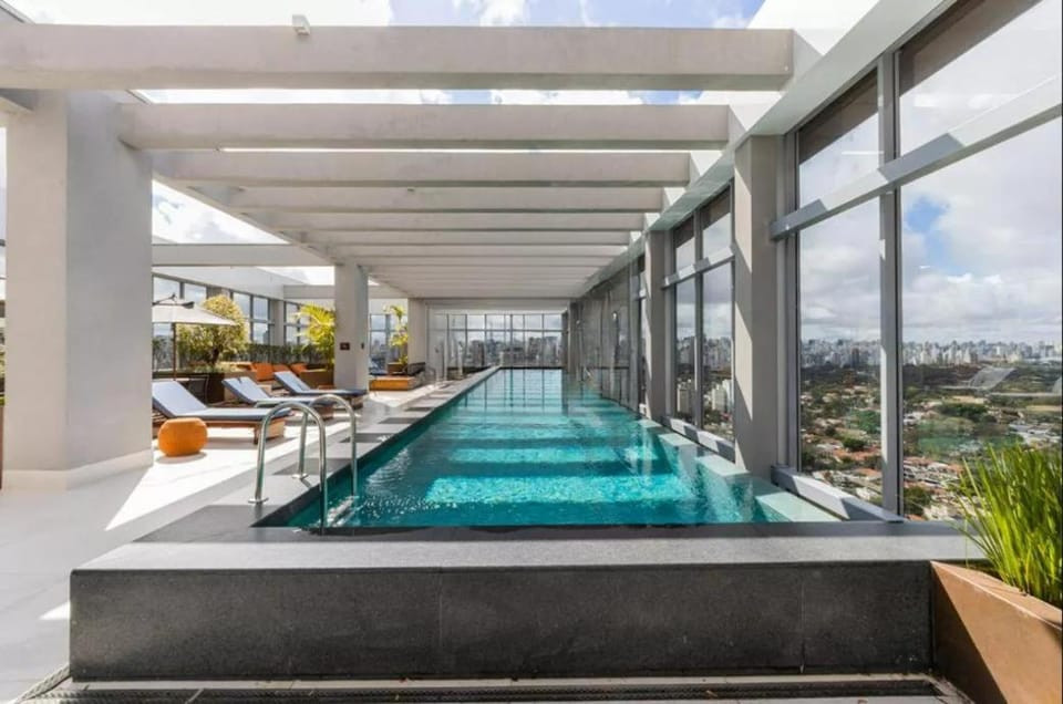 Apartamento moderno, ótima localização - Helbor Wide - Pinheiros Apartment in Sao Paulo City