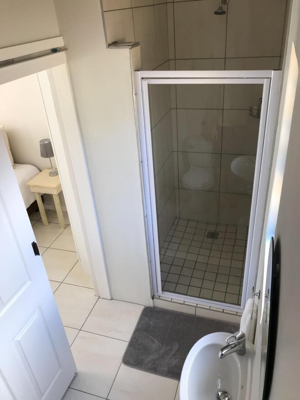 Pool Side Room Apartment in Eastern Cape