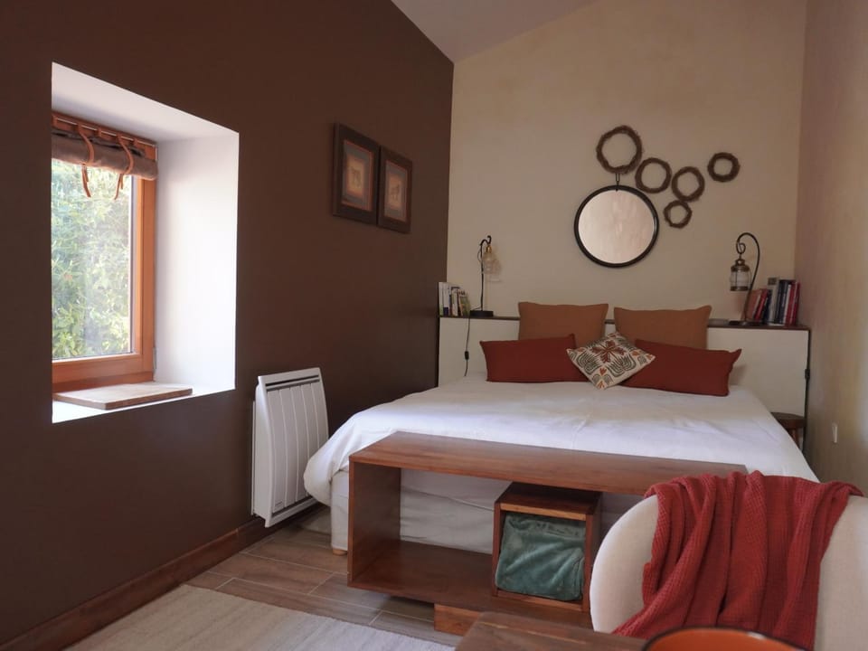 Living room, Bedroom