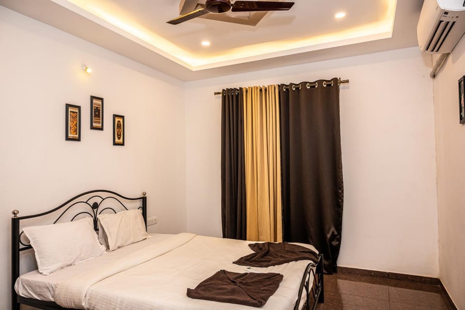 The Coastal Haven 2BHK Apartment near Baga Apartment in Goa, India