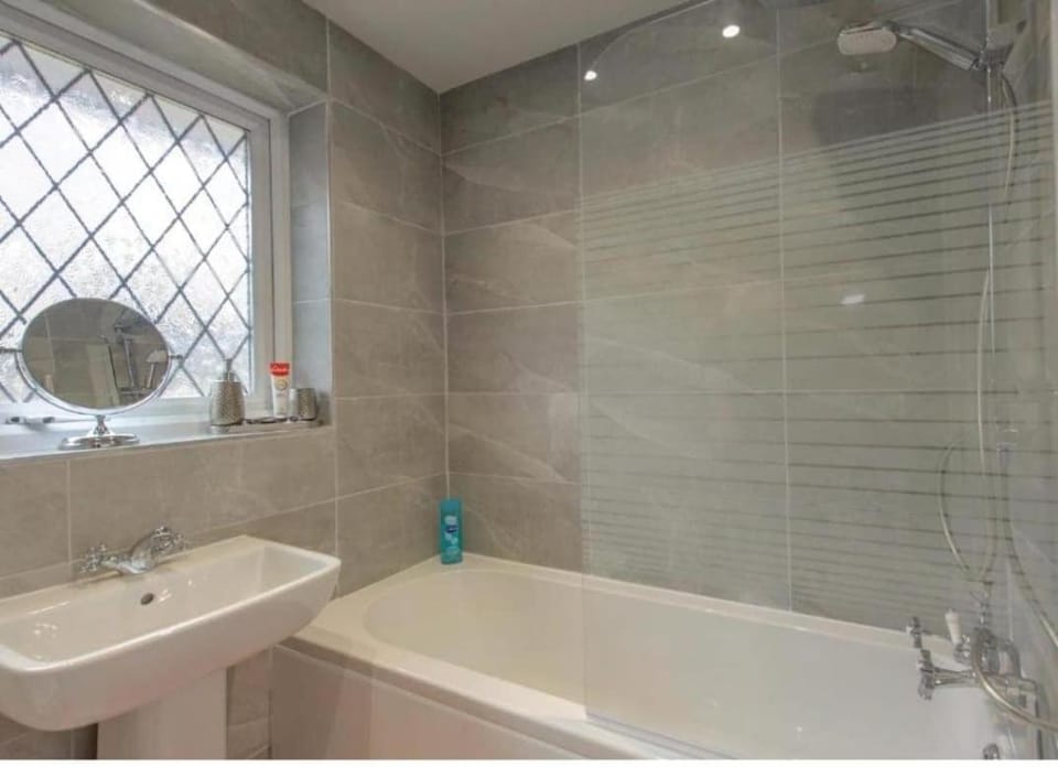 22 Luther close NG3 3PD Nottingham Apartment in Nottingham