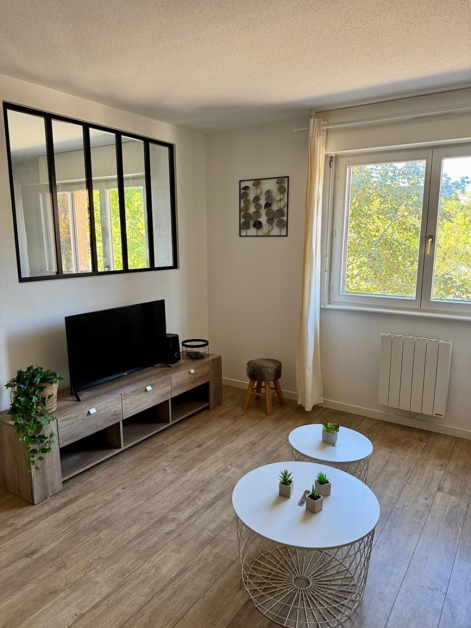 Bright - Basel 15 min by bus - garage Apartment in Weil am Rhein