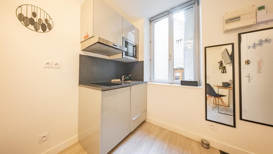 Kitchen or kitchenette, stove