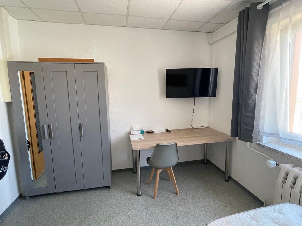 TV and multimedia, Photo of the whole room, Seating area