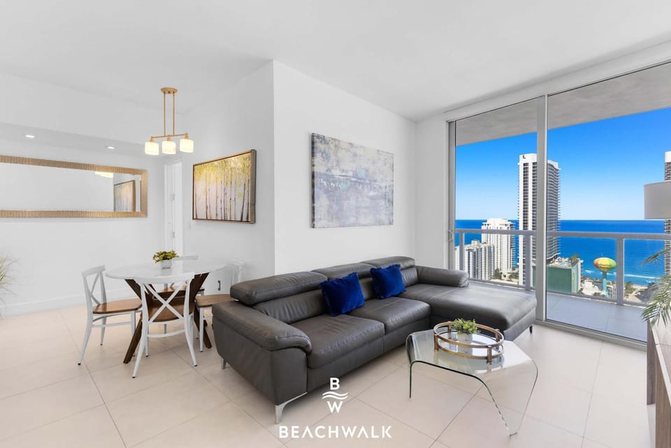 Penthouse Retreat Pool Beach Access Apartment in Hallandale Beach