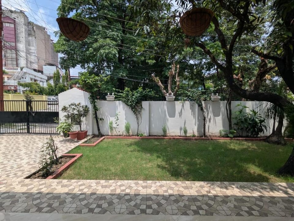 Garden, Garden