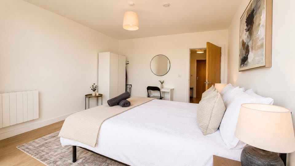 Bed, Photo of the whole room, Bedroom, wardrobe