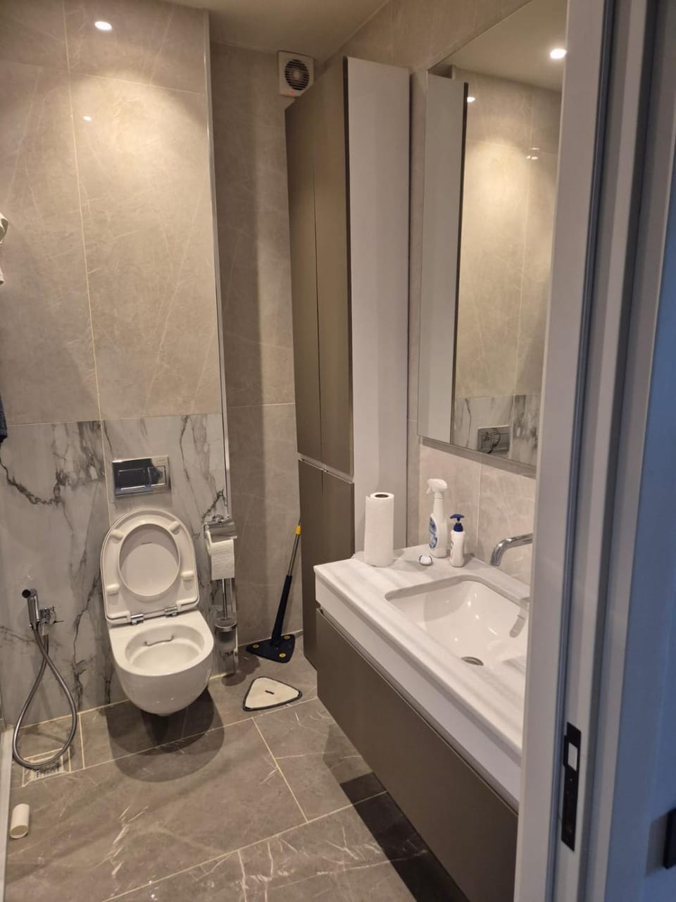 Sea Breeze Apartment in Baku