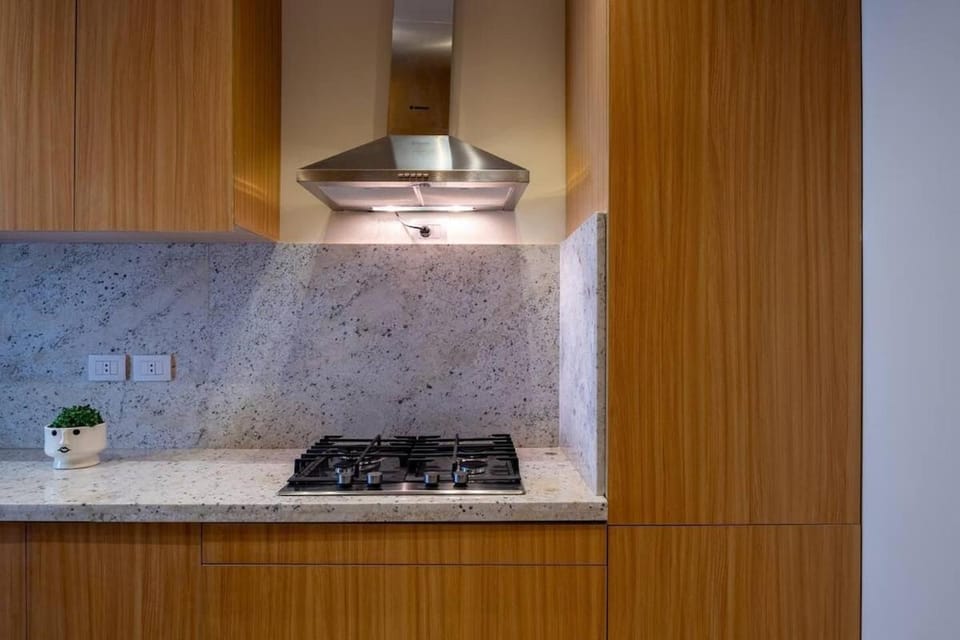Ultra-Luxury Penthouse with Private Pool, PS5, Netflix Apartment in New Cairo City