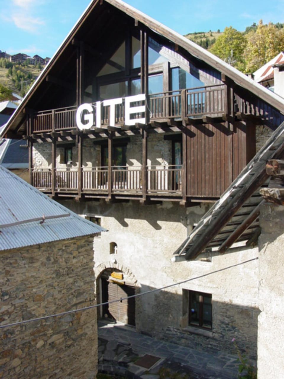 Facade/entrance, Property logo or sign