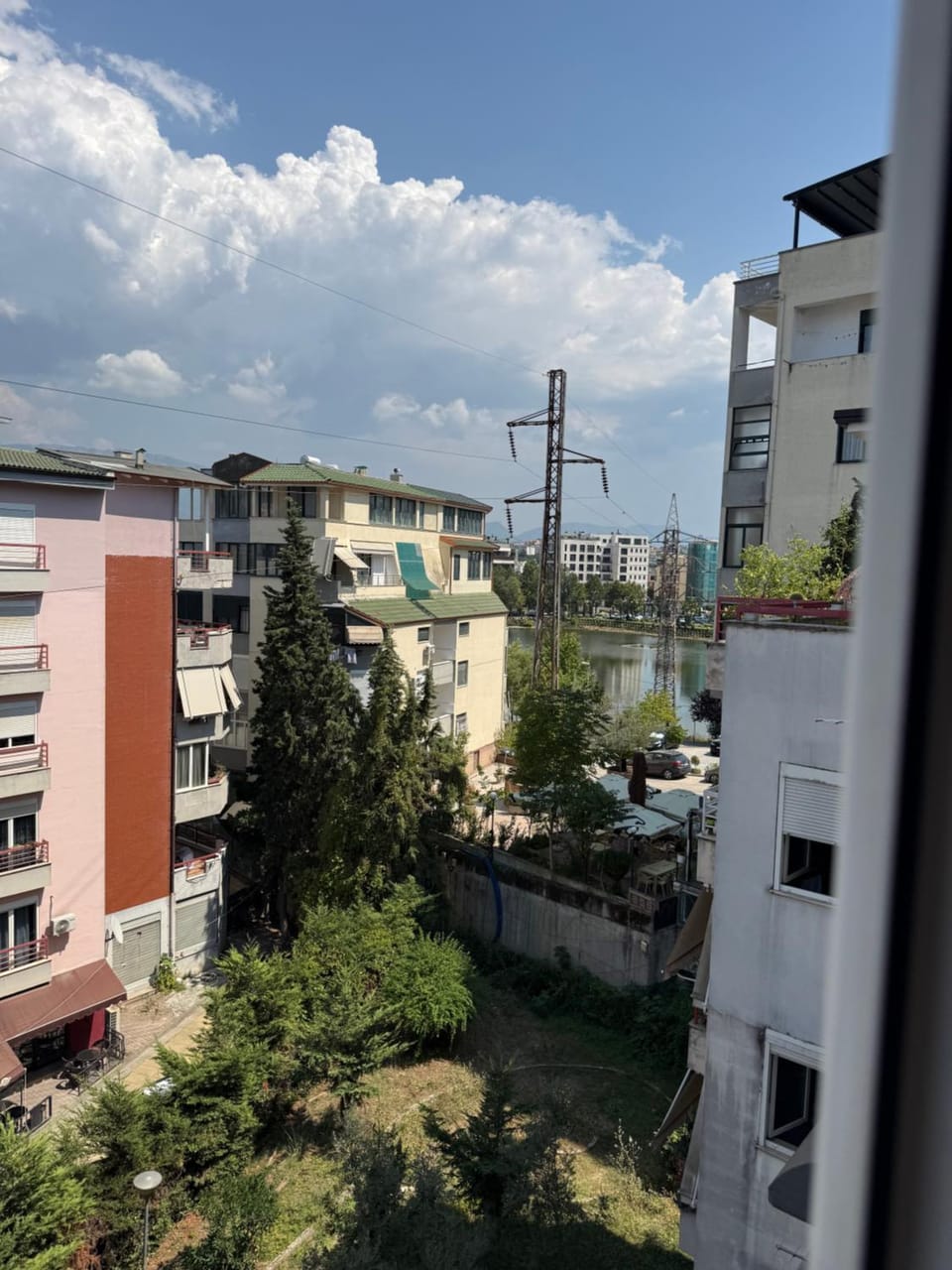 Lake Nest Apartment Tirana Apartment in Tirana