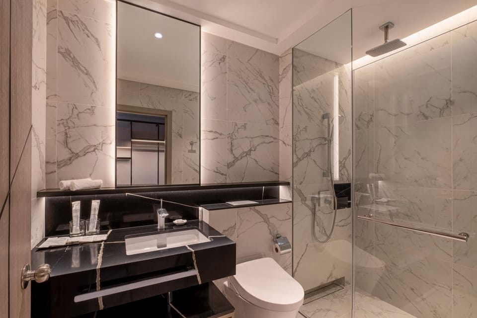 Shower, Toilet, Bathroom
