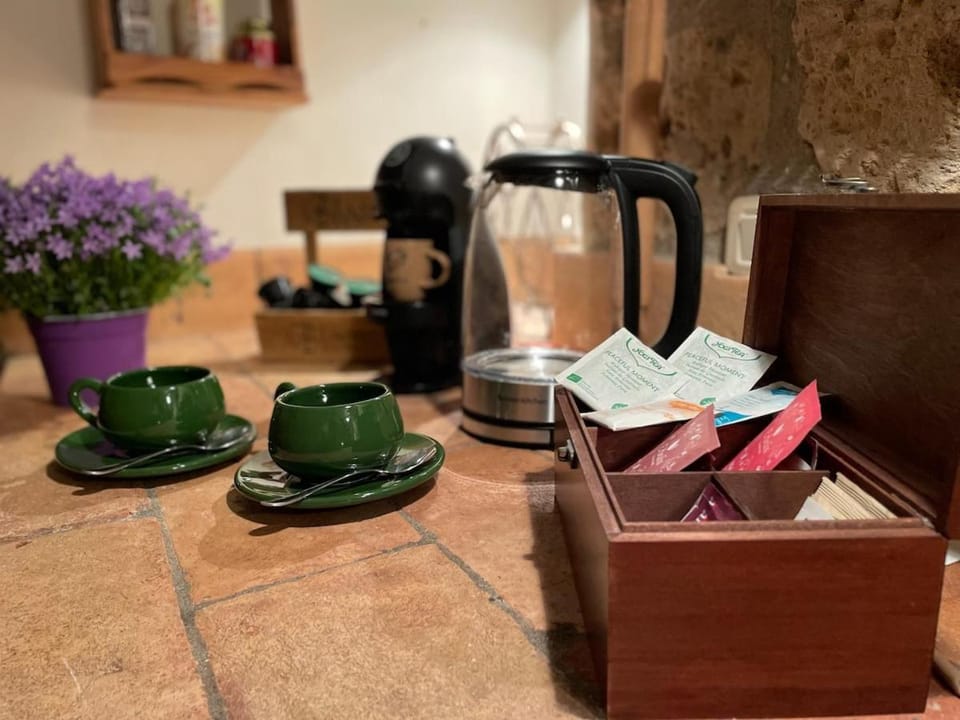 Coffee/tea facilities