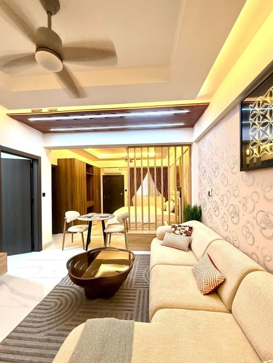Living room, Seating area