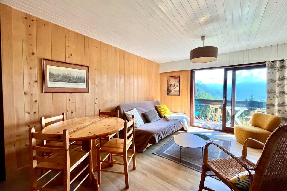 Mont Blanc view flat 5 min from slopes Apartment in Combloux