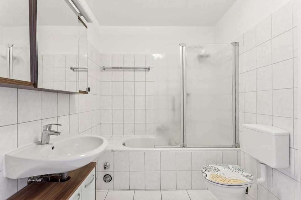 Toilet, Bathroom, Bath