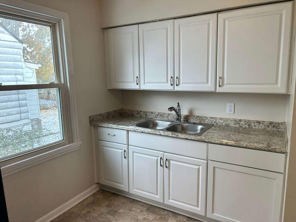 Kanauga 4BR 1Bath Near Cincinnati Attractions House in Cincinnati