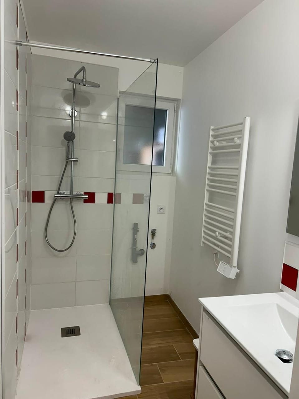 Shower, Bathroom, towels