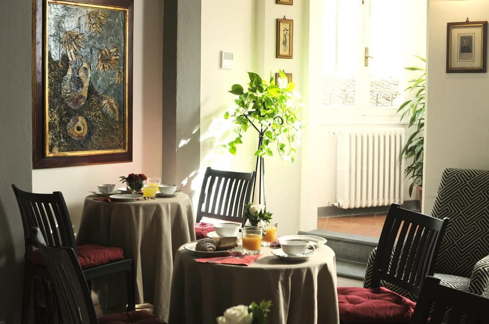 Restaurant/places to eat, Banquet/Function facilities
