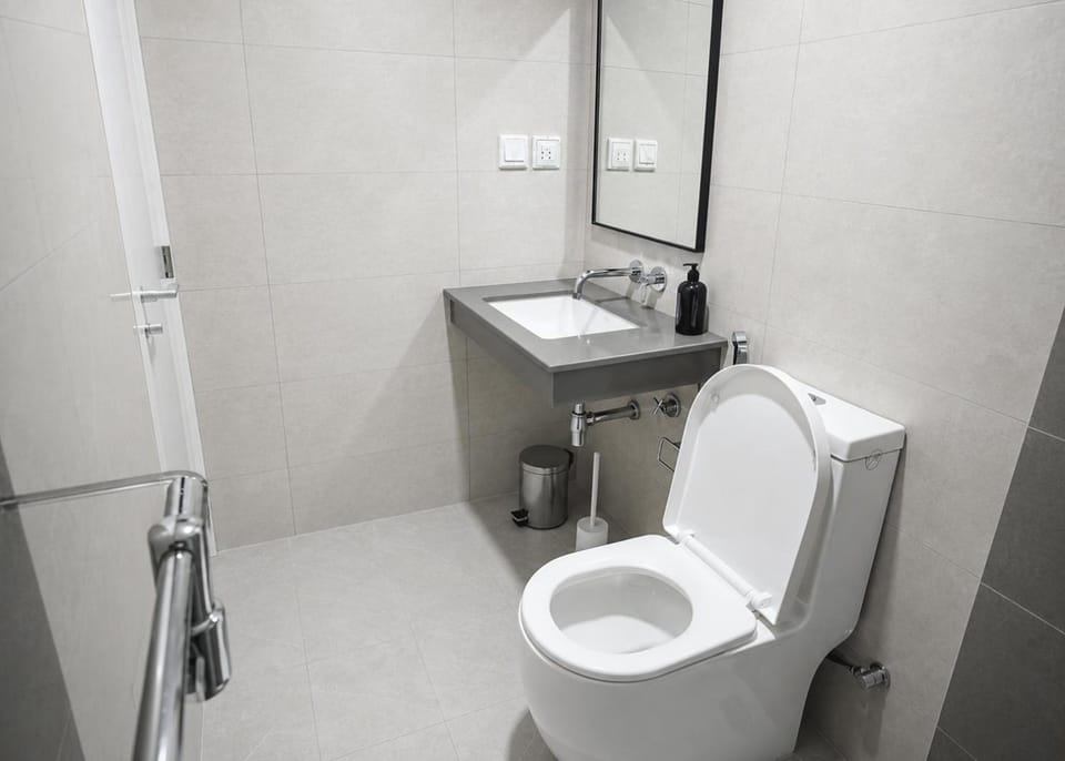 Toilet, Bathroom