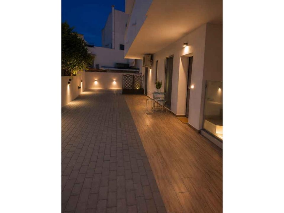 Inner courtyard view
