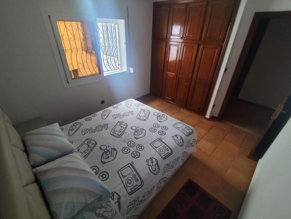 Bed, Photo of the whole room, Bedroom, wardrobe