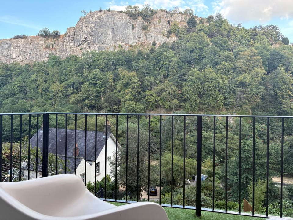 Tranquil Matlock Bath Retreat with 2 Bedrooms House in Amber Valley