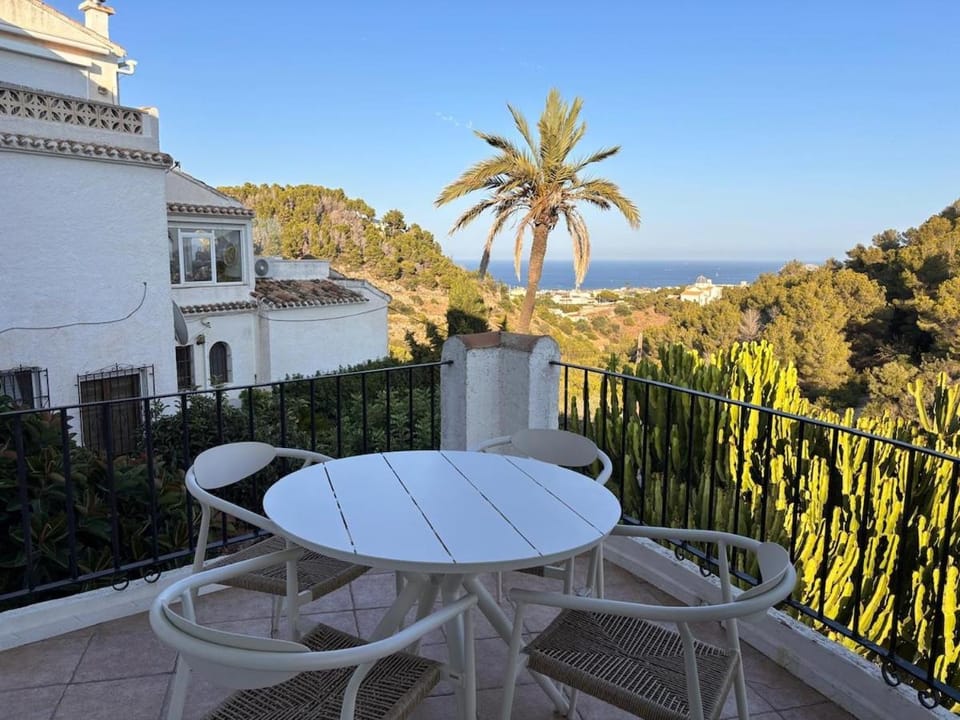 View (from property/room), Balcony/Terrace, Sea view