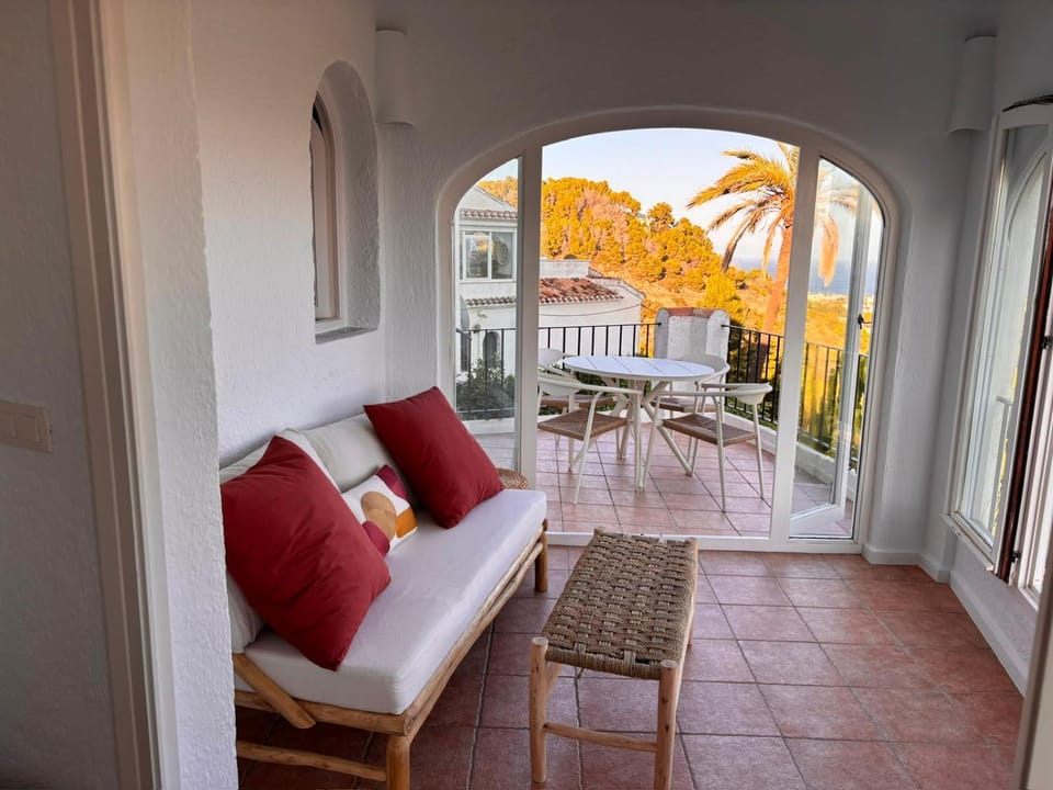 Balcony/Terrace, Living room