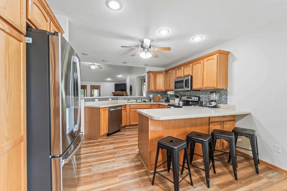 Des Moines 4BR Family Getaway House in Altoona