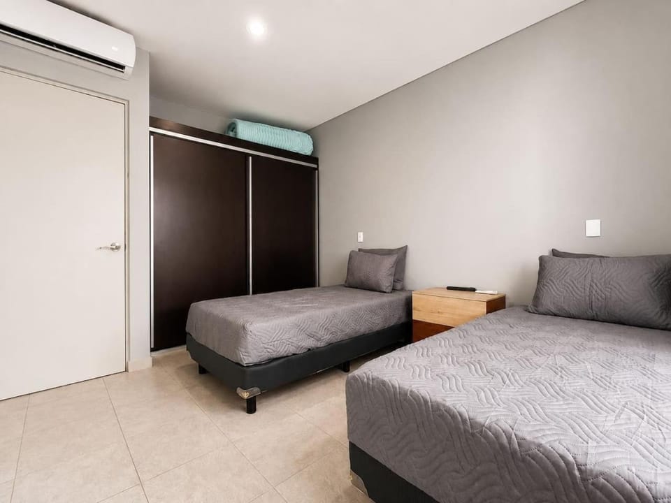 Bed, Photo of the whole room, Bedroom, air conditioner