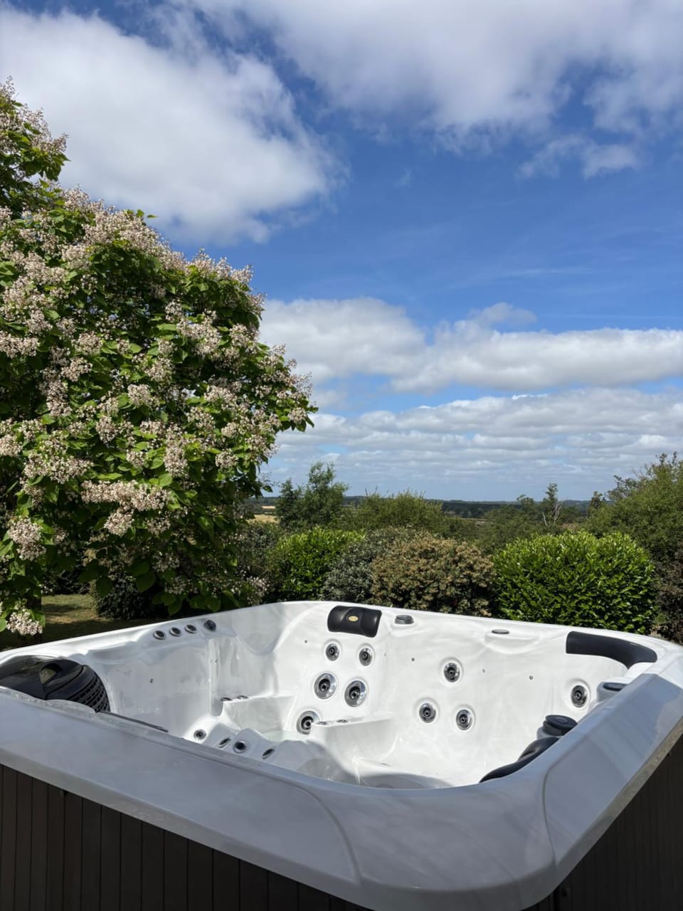 Natural landscape, Hot Tub