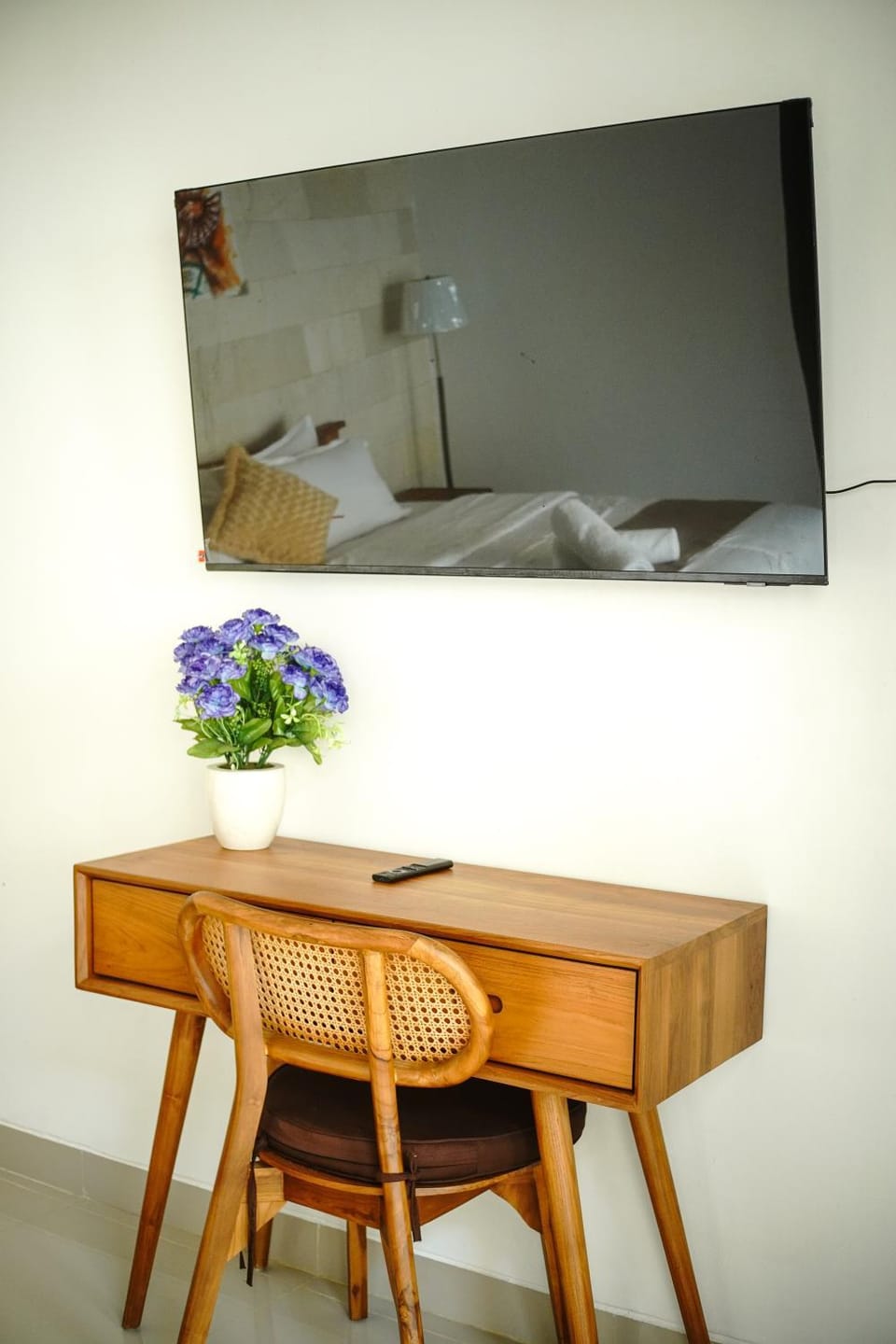 TV and multimedia, Decorative detail, Dining area