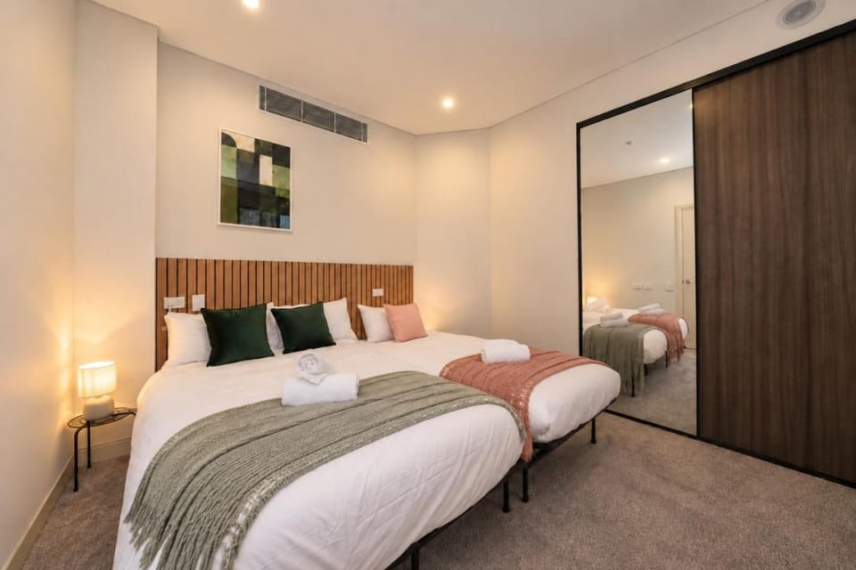 Bed, Photo of the whole room, Bedroom, wardrobe, air conditioner