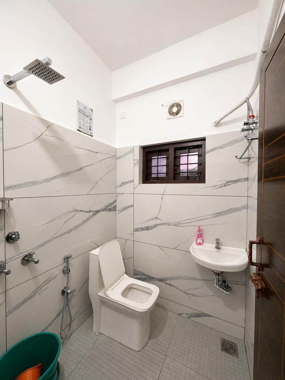 Residential Comfort Stays - FlexTays Roots Apartment in Thiruvananthapuram