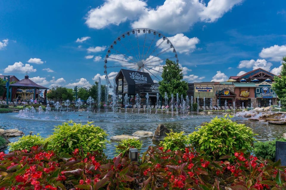 Radiant Sky by American Patriot Getaways House in Pigeon Forge