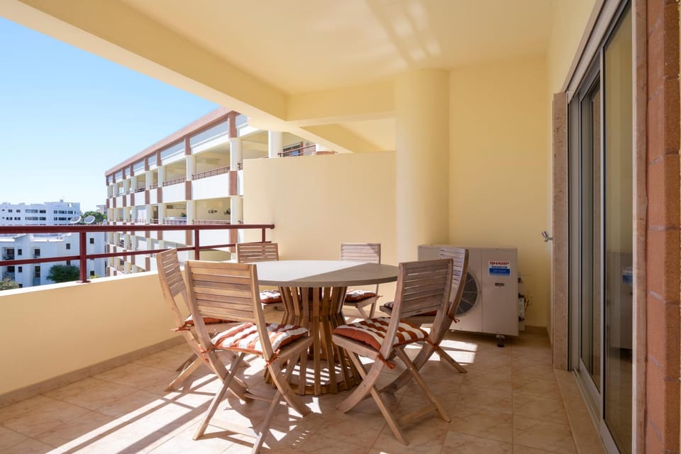 Patio, Balcony/Terrace, Seating area