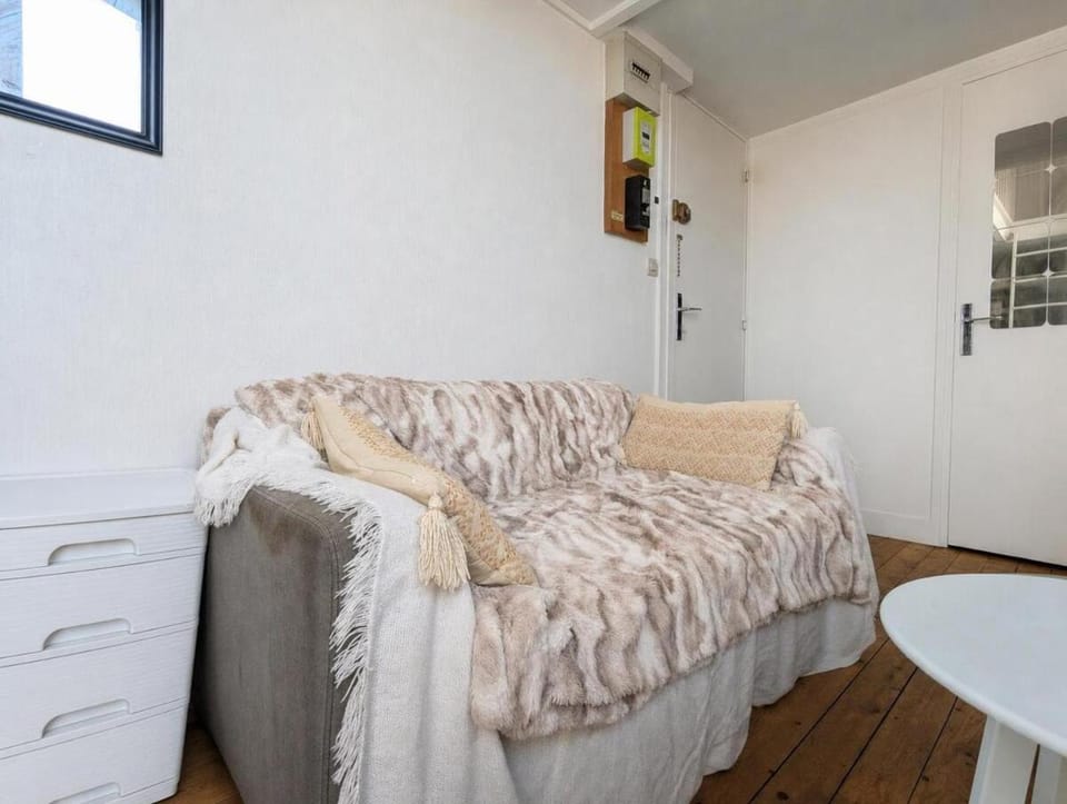 Studio perché et climatisé à Auteuil - 2 pers Apartment in Paris